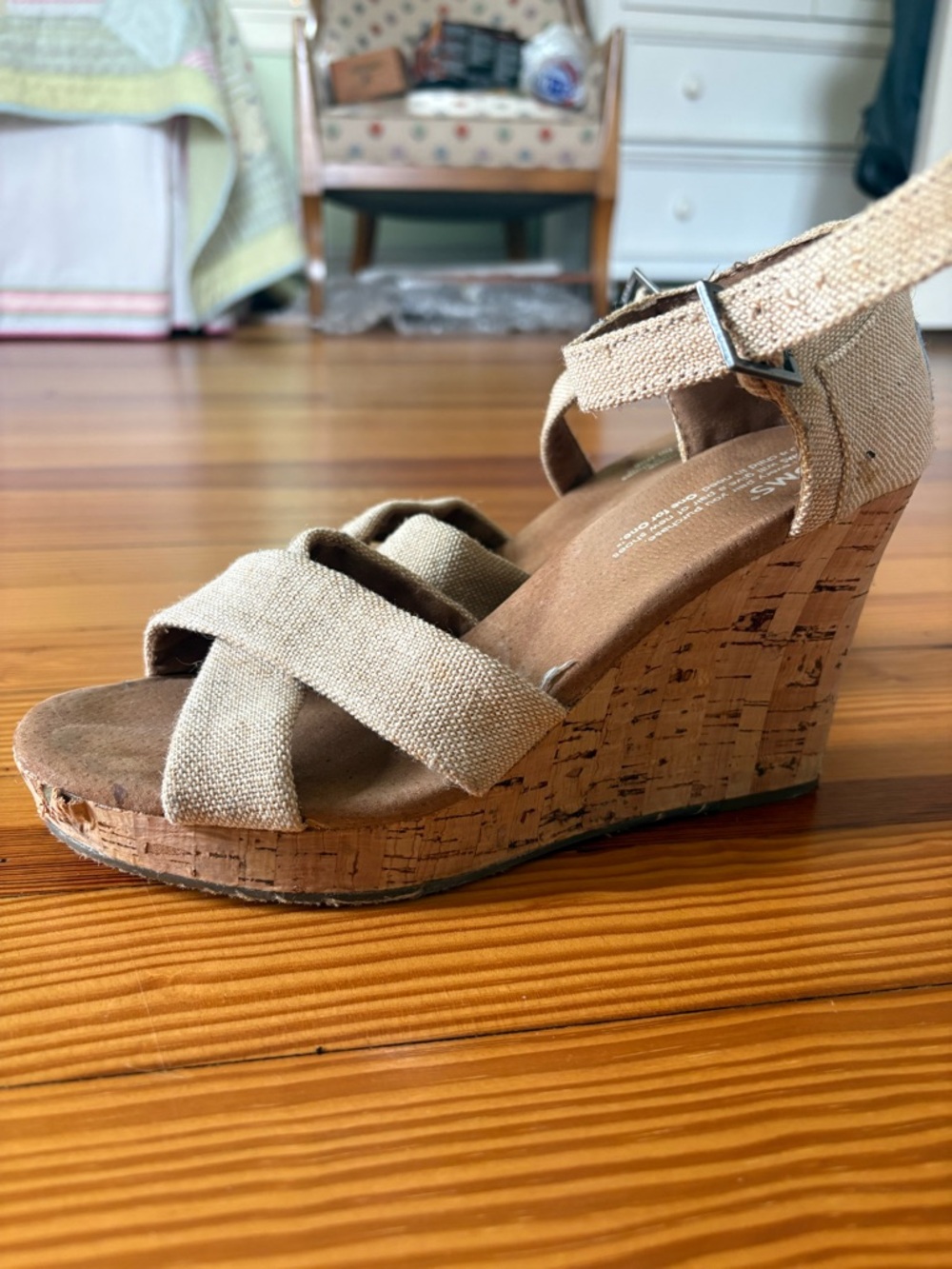Tom’s 7.5 burlap wedges